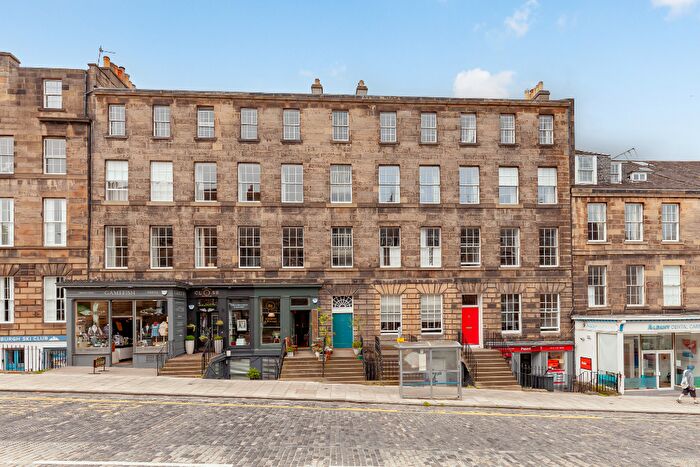 4 Bedroom Apartment For Sale In Howe Street, New Town, Edinburgh, EH3