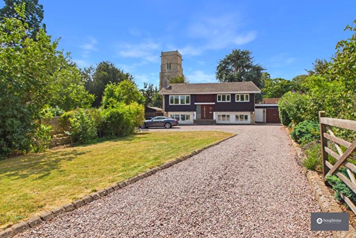 5 Bedroom Detached House For Sale In Pound Close, Wicken, MK19