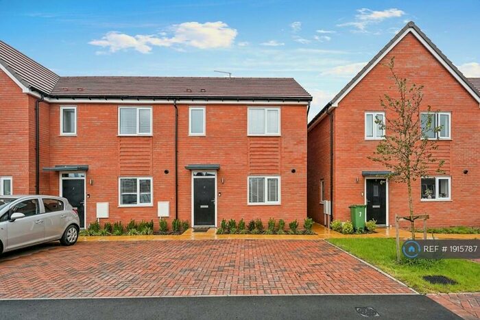 3 Bedroom End Of Terrace House To Rent In Allium Road, Stafford, ST17