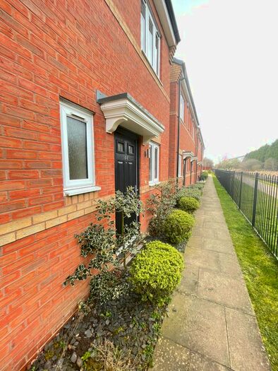 2 Bedroom Semi-Detached House To Rent In Shropshire Close, Leamore, Walsall, WS2