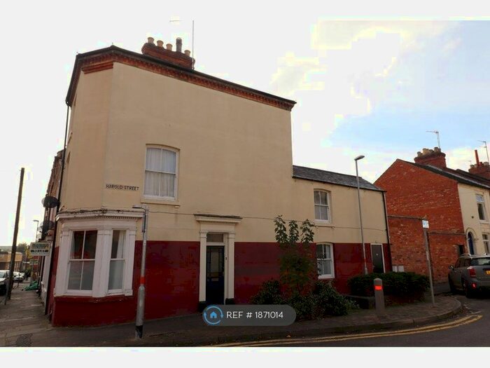 2 Bedroom Flat To Rent In Harold Street, Northampton, NN1