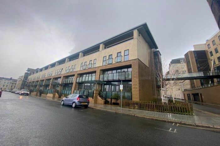 2 Bedroom Flat To Rent In Grand Hotel Road, Plymouth, PL1