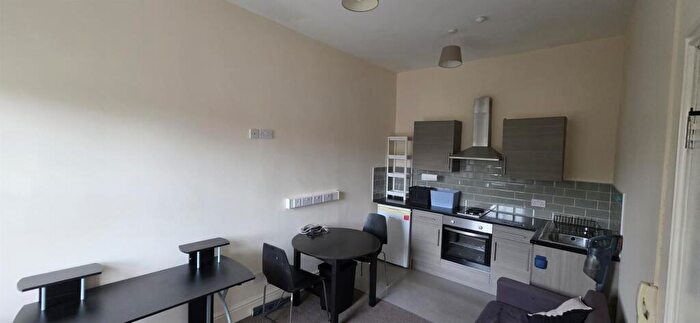 1 Bedroom Flat To Rent In Croxteth Drive, Liverpool, L17