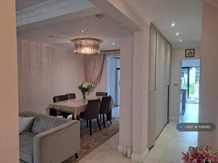 4 Bedroom Terraced House To Rent In Ashcombe Park, London, NW2