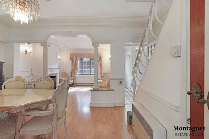 2 Bedroom Cottage For Sale In High Street, Epping, CM16