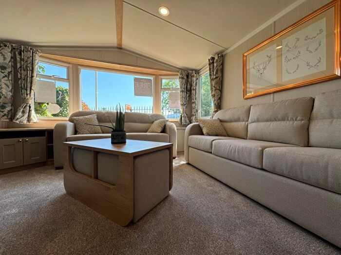 2 Bedroom Park Home For Sale In The Ridge West, St. Leonards-On-Sea, TN37