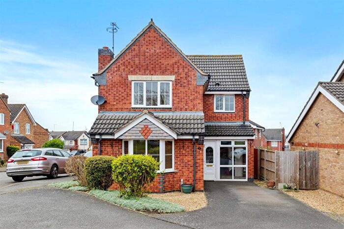 3 Bedroom Detached House For Sale In Andrews Way, Raunds, NN9