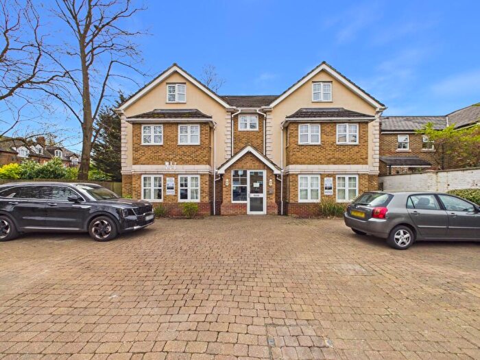 2 Bedroom Flat To Rent In Aylesbury Road, Bromley, Kent, BR2