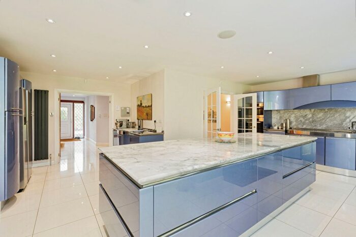 4 Bedroom Detached House For Sale In Rushmore Hill, Knockholt, TN14