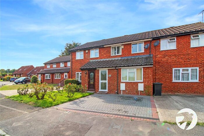 3 Bedroom Terraced House To Rent In Artillery Row, Gravesend, DA12