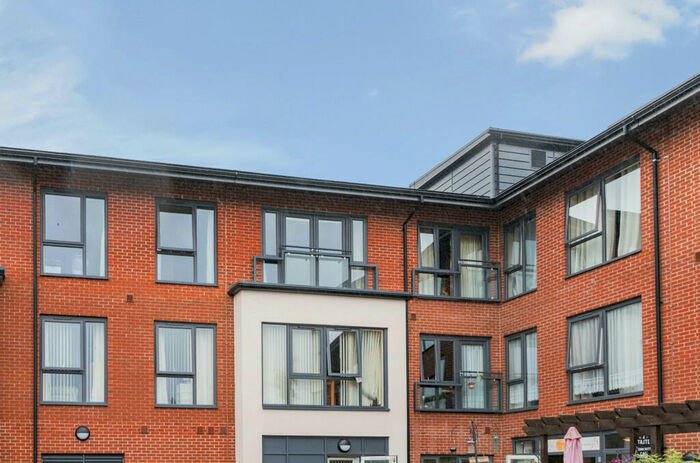 2 Bedroom Apartment For Sale In Craufurd Road, Cowley, East Oxford, OX4
