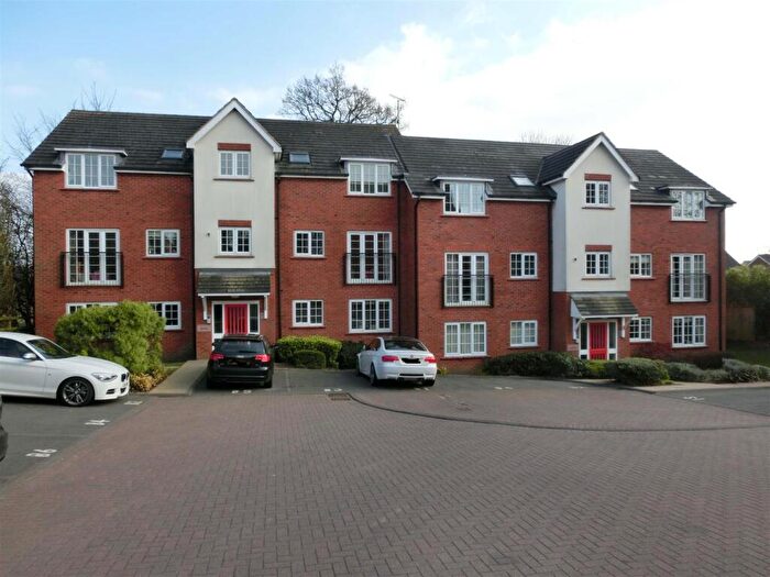 2 Bedroom Apartment For Sale In Fulford Close, Wythall, B47