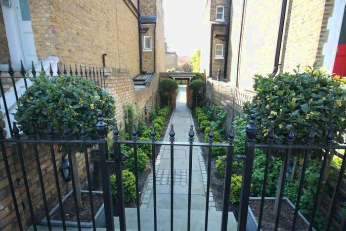 4 Bedroom Detached House To Rent In Devonshire Drive, Greenwich, SE10