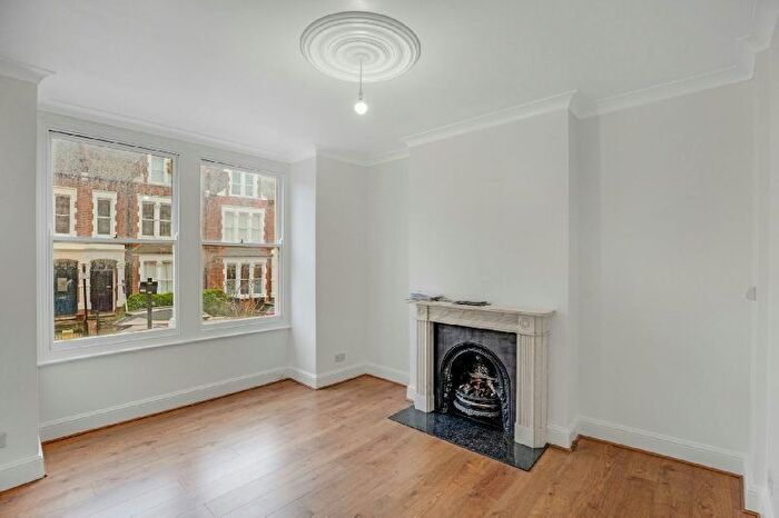 4 Bedroom Terraced House For Sale In Harberton Road, London, N19