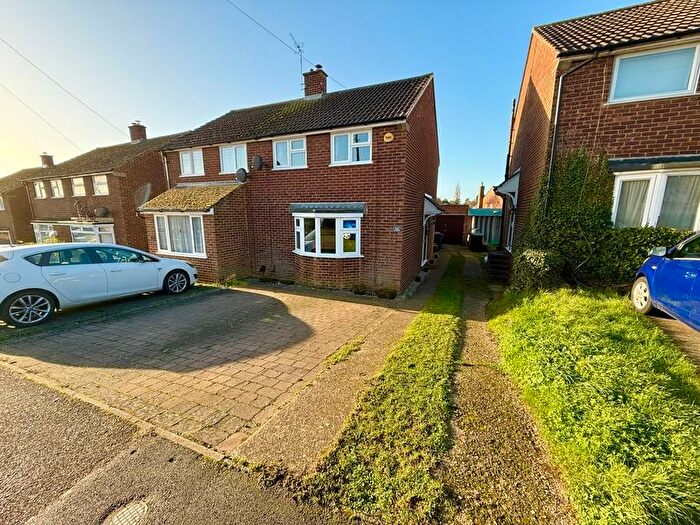 2 Bedroom Semi-Detached House For Sale In Townfield Road, Flitwick, MK45