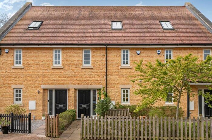 3 Bedroom Terraced House For Sale In St. Leonards Close, Stagsden, MK43