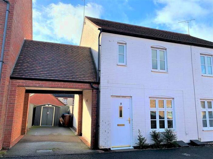 2 Bedroom Semi-Detached House To Rent In Ribston Close, OX16