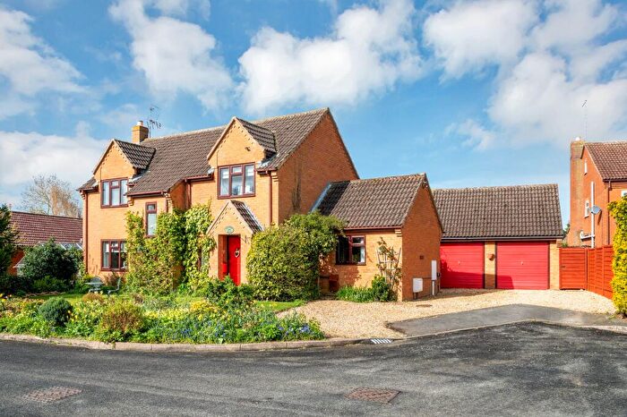 4 Bedroom Detached House For Sale In The Paddock, Morton, Bourne, PE10