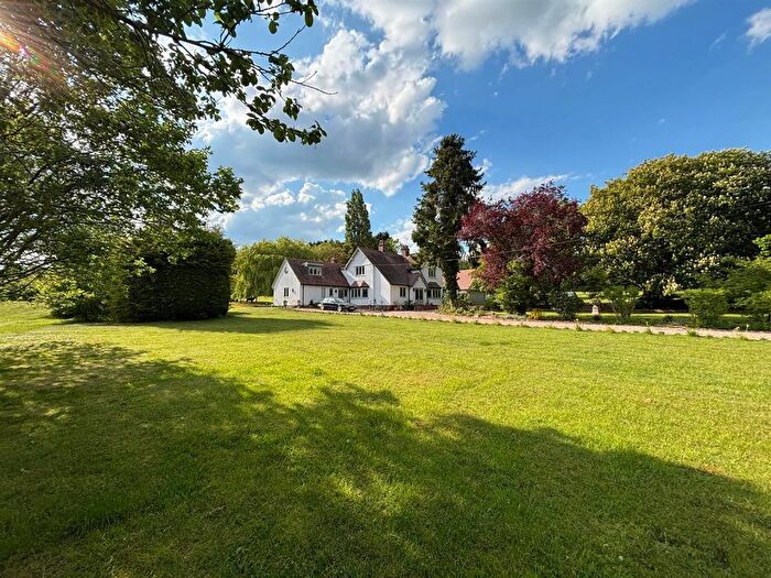 4 Bedroom Detached House For Sale In Rams Hill Lane, Ullenhall, B95