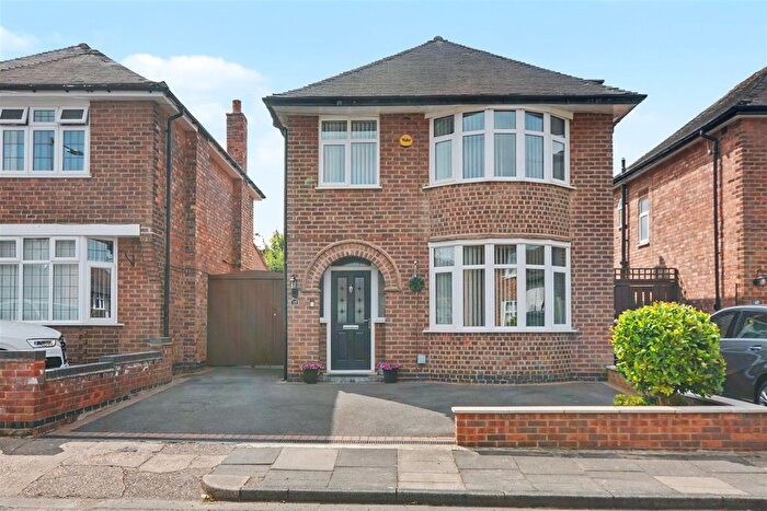 3 Bedroom Detached House For Sale In Park Road, Bramcote, Nottingham, NG9