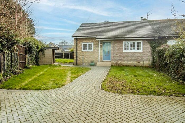 2 Bedroom Semi Detached Bungalow To Rent In Poplar Close, Great Shelford, Cambridge, CB22