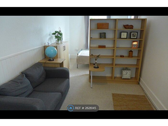 Studio To Rent In Heworth Village, York, YO31