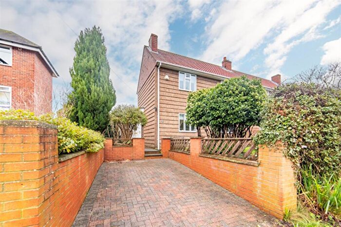 3 Bedroom Semi Detached House For Sale In Smailes Lane, Rowlands Gill, NE39