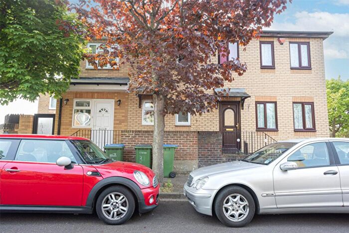 2 Bedroom Terraced House To Rent In Pier Way, London, SE28