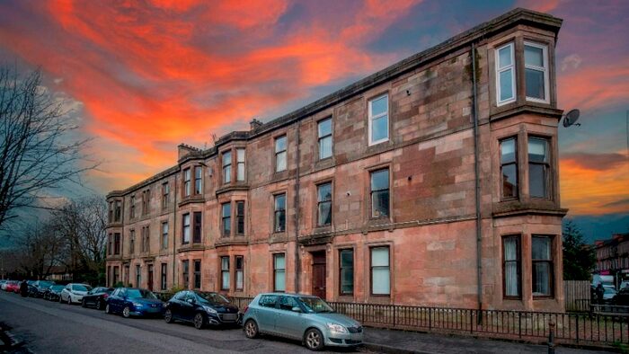 2 Bedroom Flat To Rent In Cessnock Street, Cessnock, Glasgow, G51