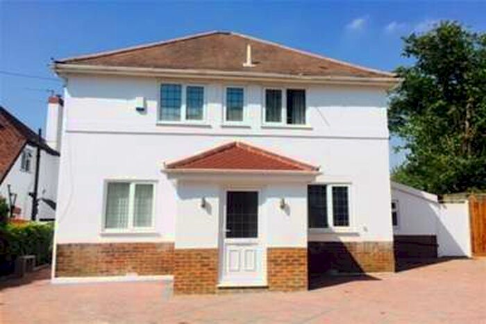 4 Bedroom House To Rent In Saxholm Close, Bassett, SO16