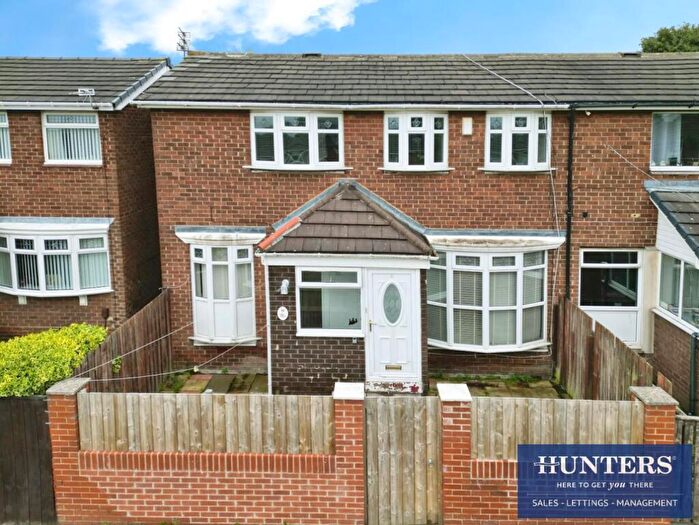 3 Bedroom Semi-Detached House For Sale In Waterbury Close, Witherwack, Sunderland, SR5