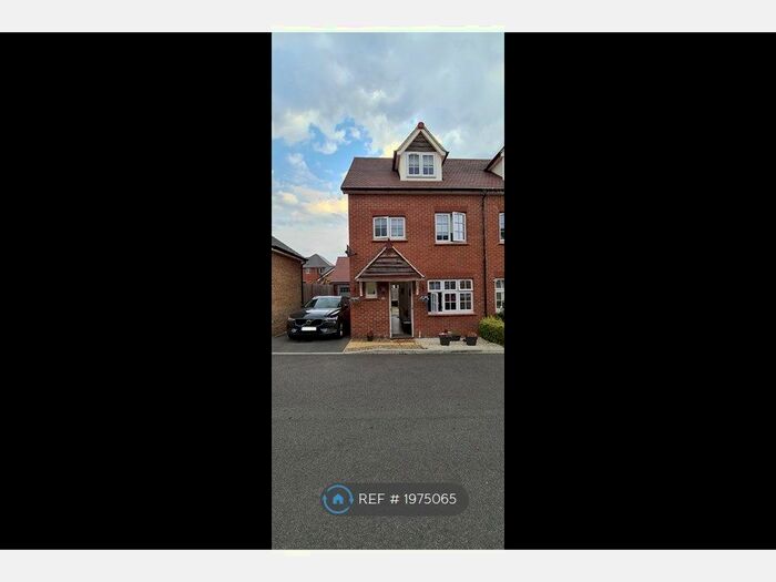 4 Bedroom Semi-Detached House To Rent In Bebington Drive, Langdon Hills, Basildon, SS16