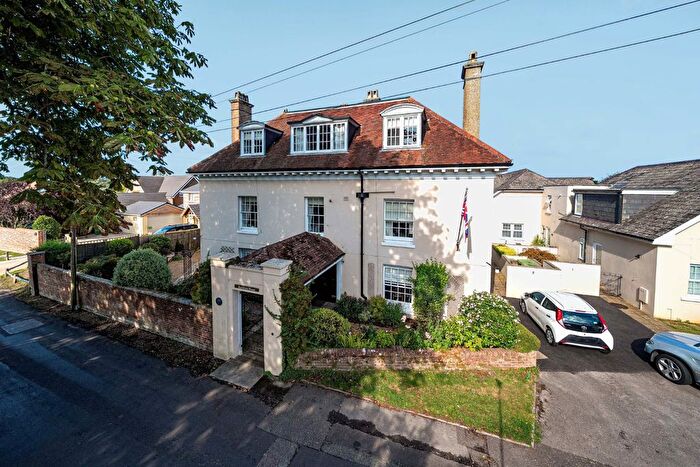 2 Bedroom Flat For Sale In Catisfield Lane, Fareham, Hampshire, PO15
