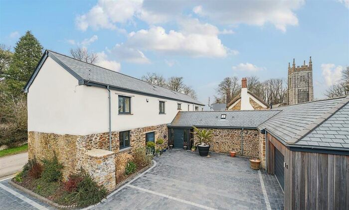 5 Bedroom Detached House For Sale In Spreyton, Crediton, EX17