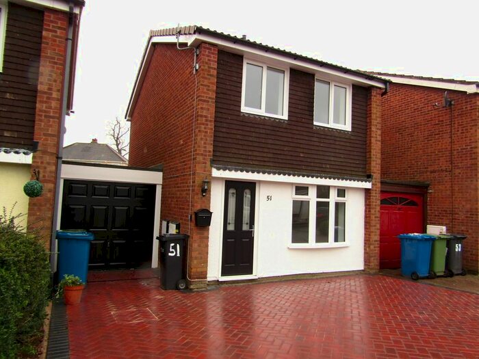 3 Bedroom Link Detached House To Rent In Parkfield Close, Two Gates, Tamworth, B77