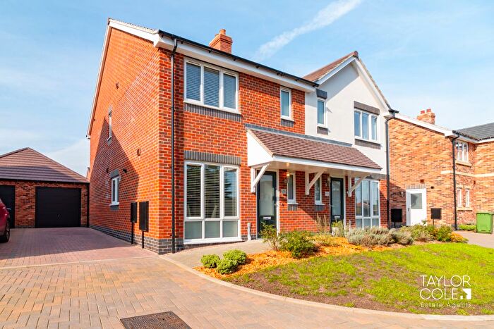 3 Bedroom Semi Detached House For Sale In Highclere Avenue, Tamworth, B79