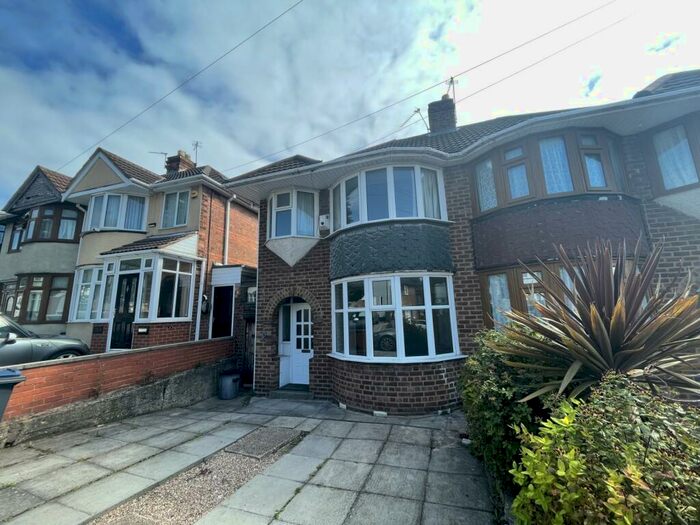 3 Bedroom Semi-Detached House To Rent In Haycroft Avenue, Birmingham, West Midlands, B8