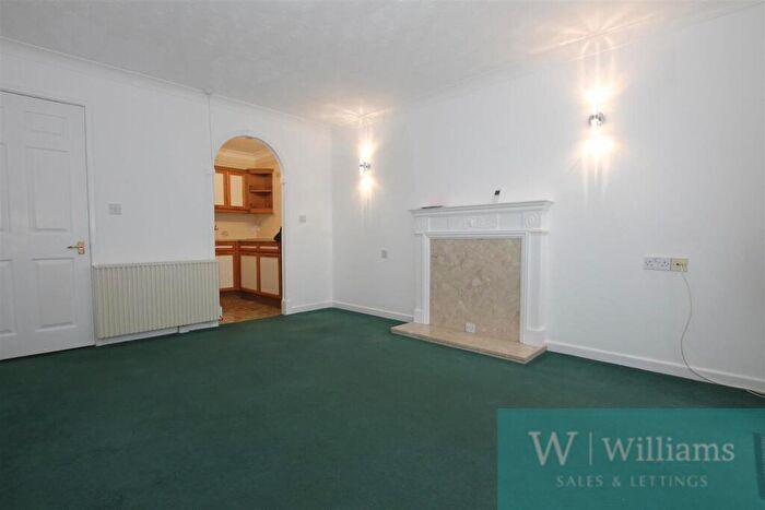 2 Bedroom Apartment To Rent In Currie Road, Sandown, PO36