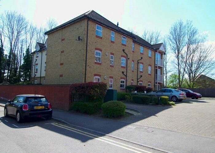 2 Bedroom Property To Rent In Dunton Green, Sevenoaks, Kent, TN13