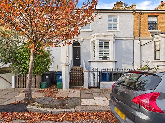2 Bedroom Flat To Rent In Chaucer Road, London, W3