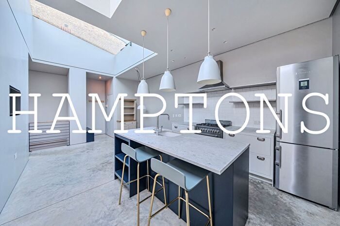 2 Bedroom Flat To Rent In Nascot Street, London, W12