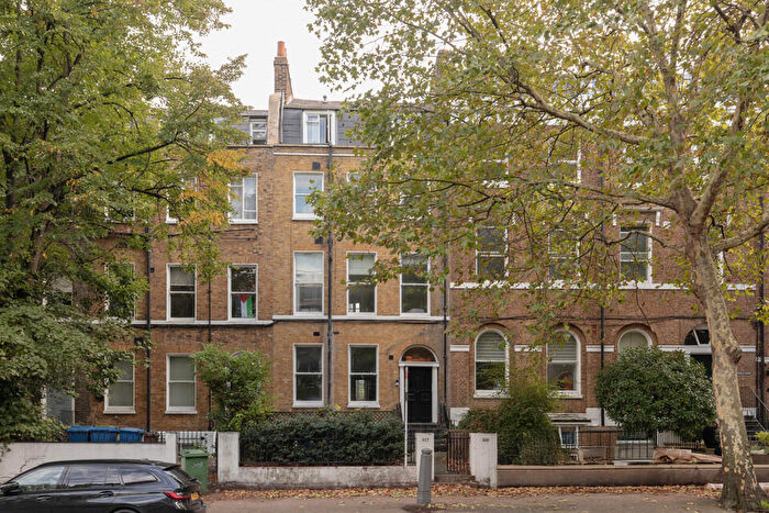 1 Bedroom Flat For Sale In Kennington Park Road, Kennington, SE11
