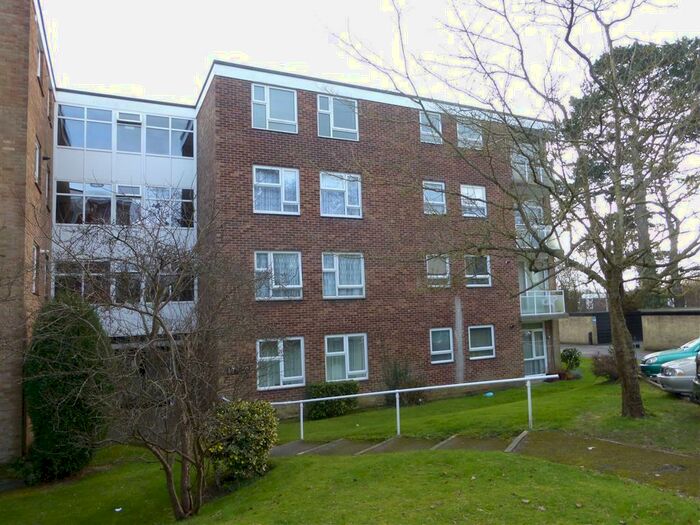 2 Bedroom Flat To Rent In Coxford Road, Southampton, SO16