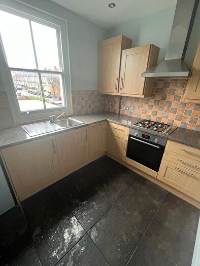 2 Bedroom Flat To Rent In Ewhurst Road, London, SE4