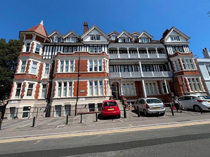 1 Bedroom Flat To Rent In Hinton Road, Town Centre (), P06