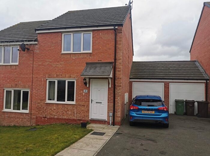 2 Bedroom Semi-Detached House For Sale In Woodland Walk, Upton, Pontefract, WF9