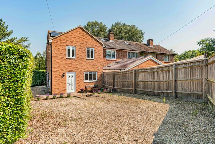 2 Bedroom End Terrace House For Sale In Foxwell Drive, Headington, OX3