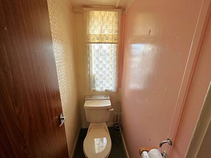 2 Bedroom Bungalow For Sale In Walkers Way, Barrowby, Grantham, NG32