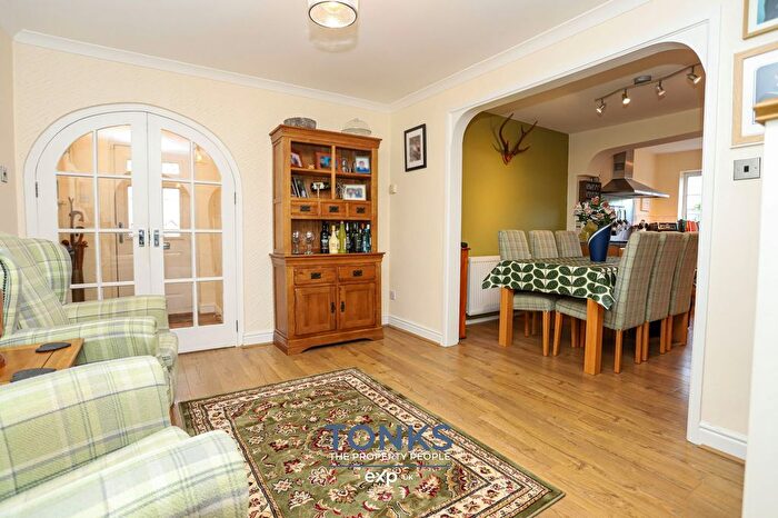 5 Bedroom Detached House For Sale In County Park Avenue, Halesowen, B62