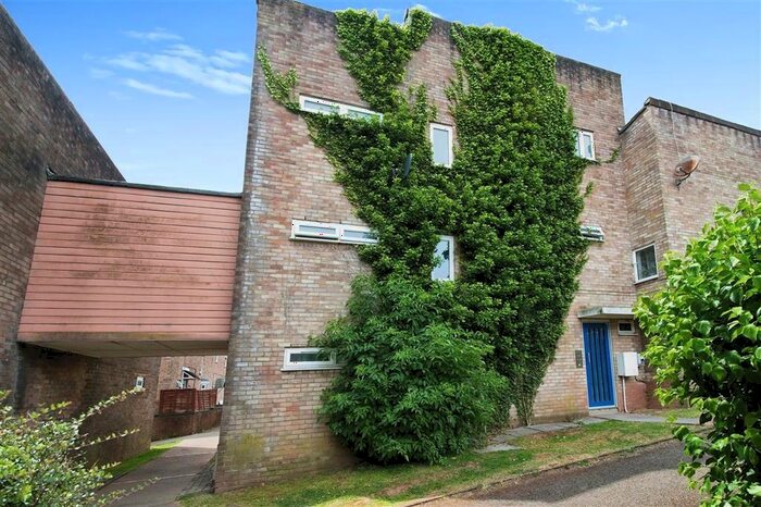 3 Bedroom Maisonette To Rent In Wool Pitch, Greenmeadow, Cwmbran, NP44